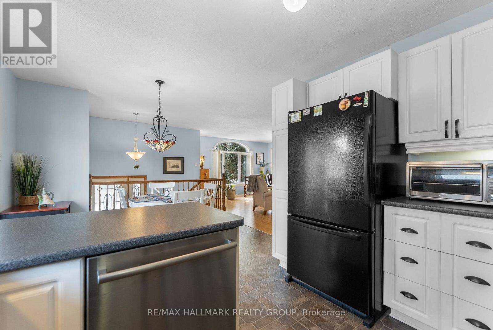 156 Charles Street, Arnprior, Ontario  K7S 1A7 - Photo 7 - X12936882