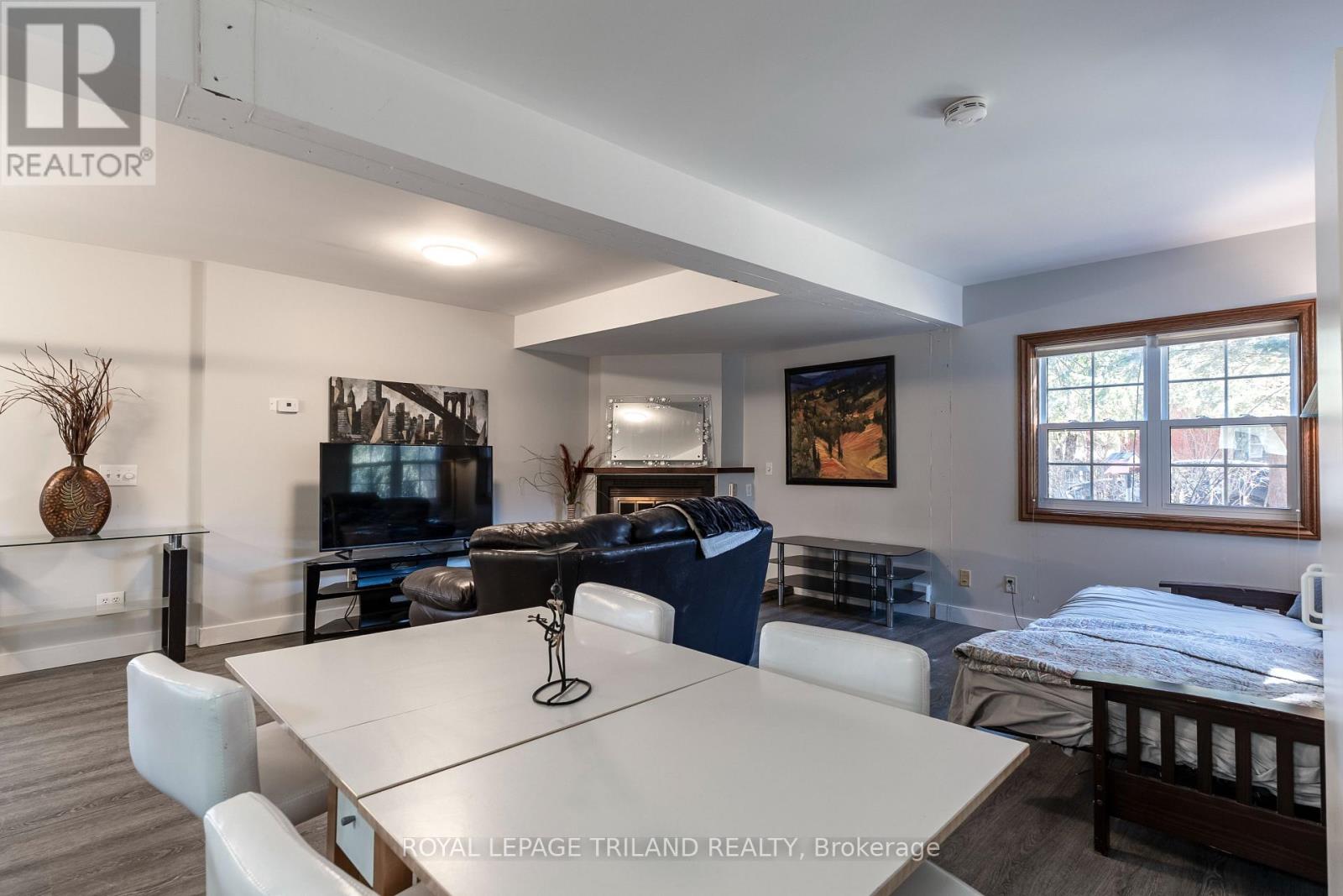 7575 Biddulph Street, Lambton Shores, Ontario  N0M 2L0 - Photo 12 - X12925464