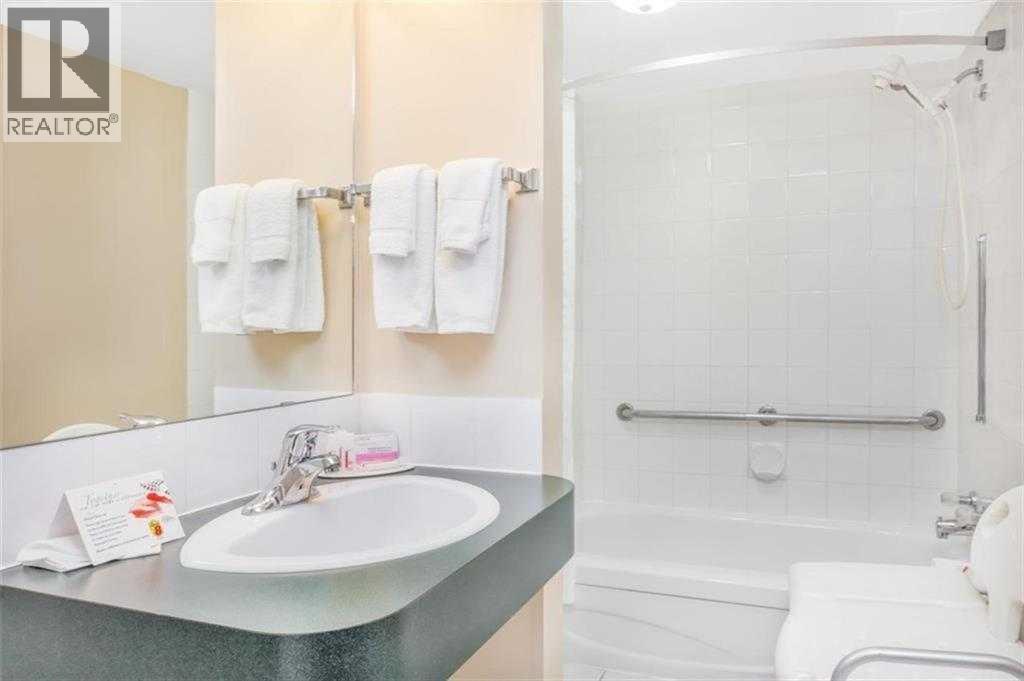 Lorem Ipsum Do, Stettler, Alberta  T0C  - Photo 10 - DEMO29516823