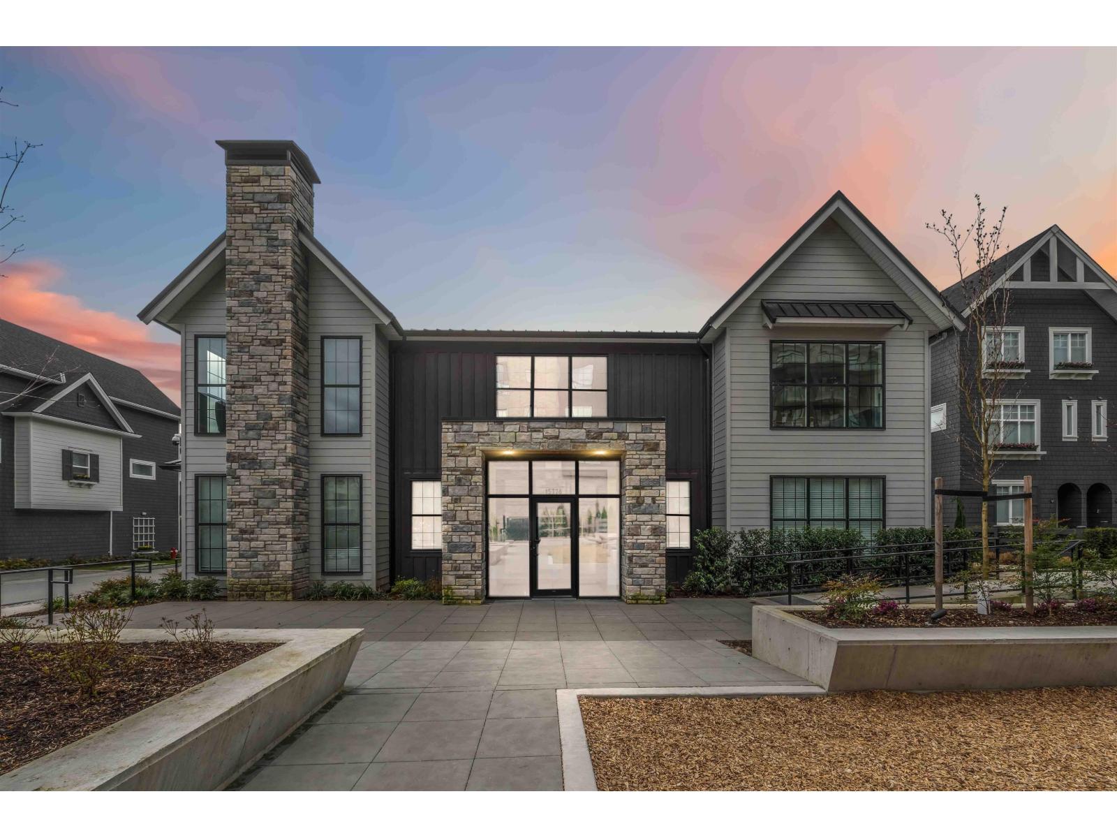 324 15738 85 Avenue, Surrey, British Columbia  V4N 6Y1 - Photo 2 - R3094400