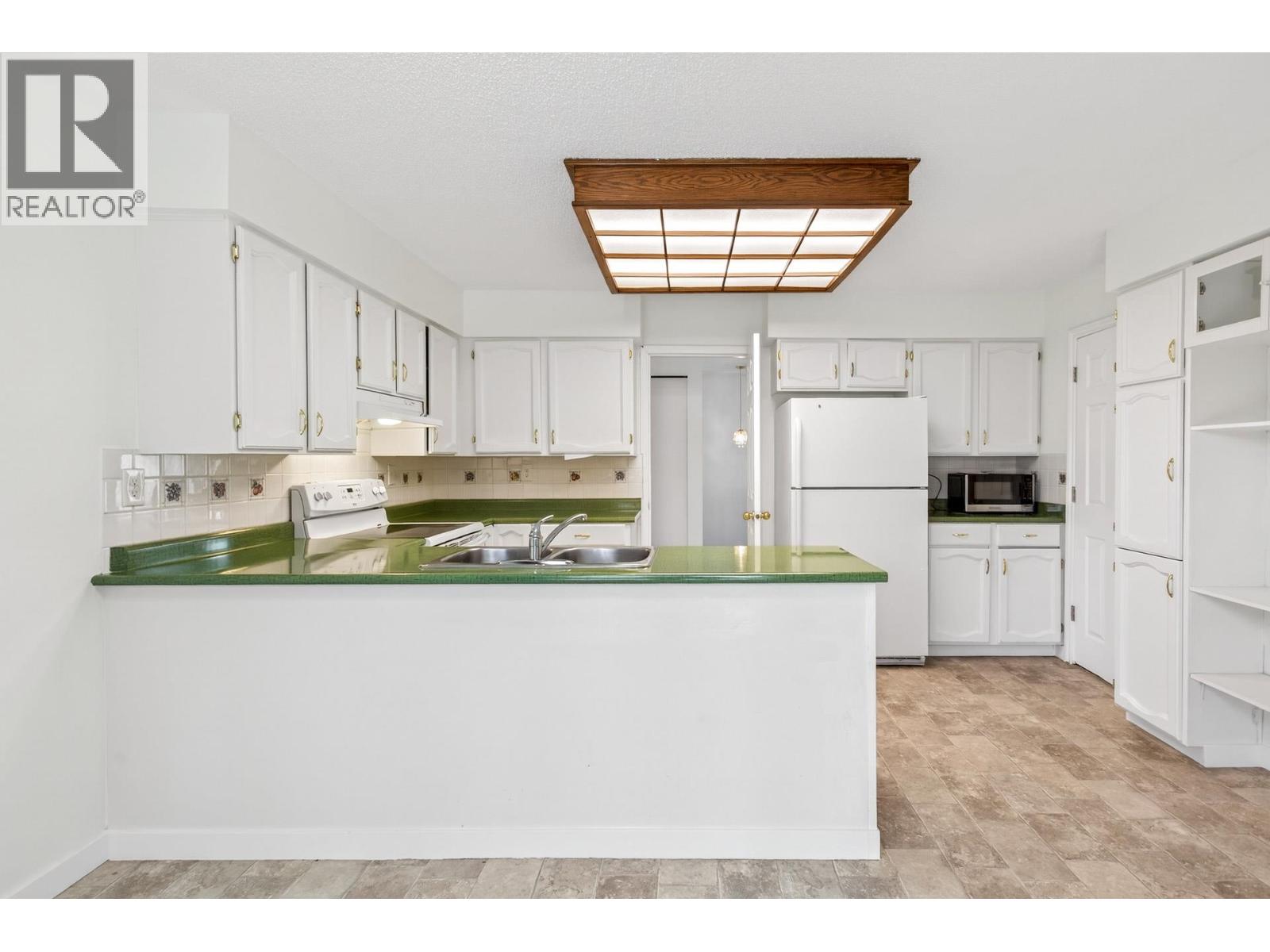 925 Merritt Street, Coquitlam, British Columbia  V3J 7K9 - Photo 12 - R3105069