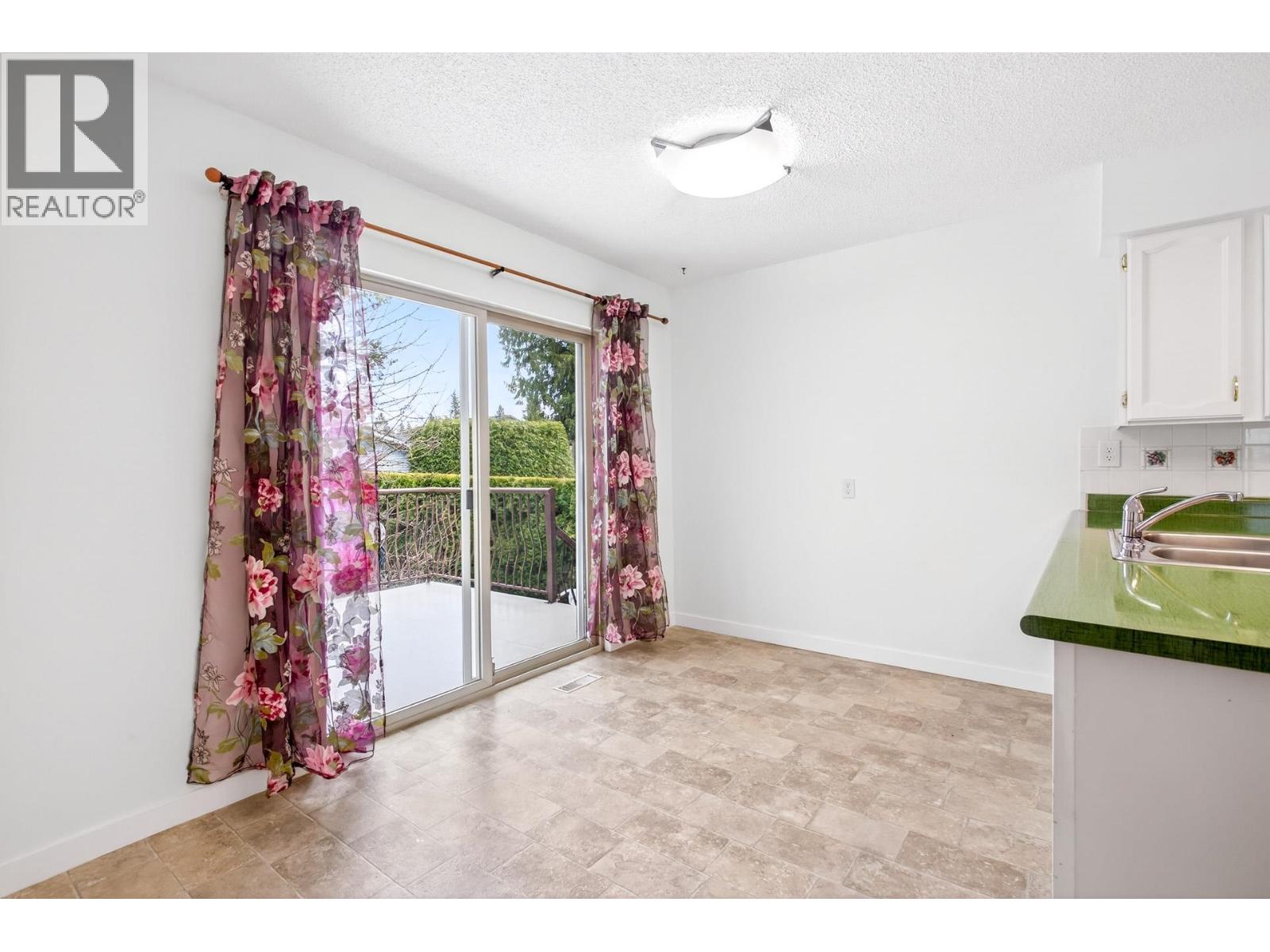 925 Merritt Street, Coquitlam, British Columbia  V3J 7K9 - Photo 14 - R3105069