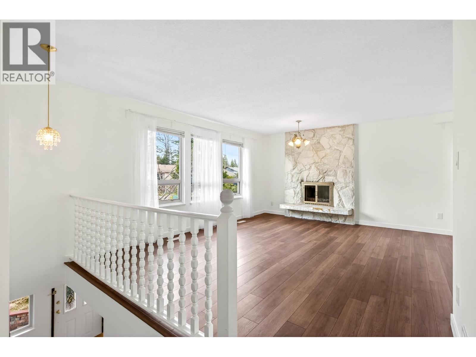 925 Merritt Street, Coquitlam, British Columbia  V3J 7K9 - Photo 5 - R3105069