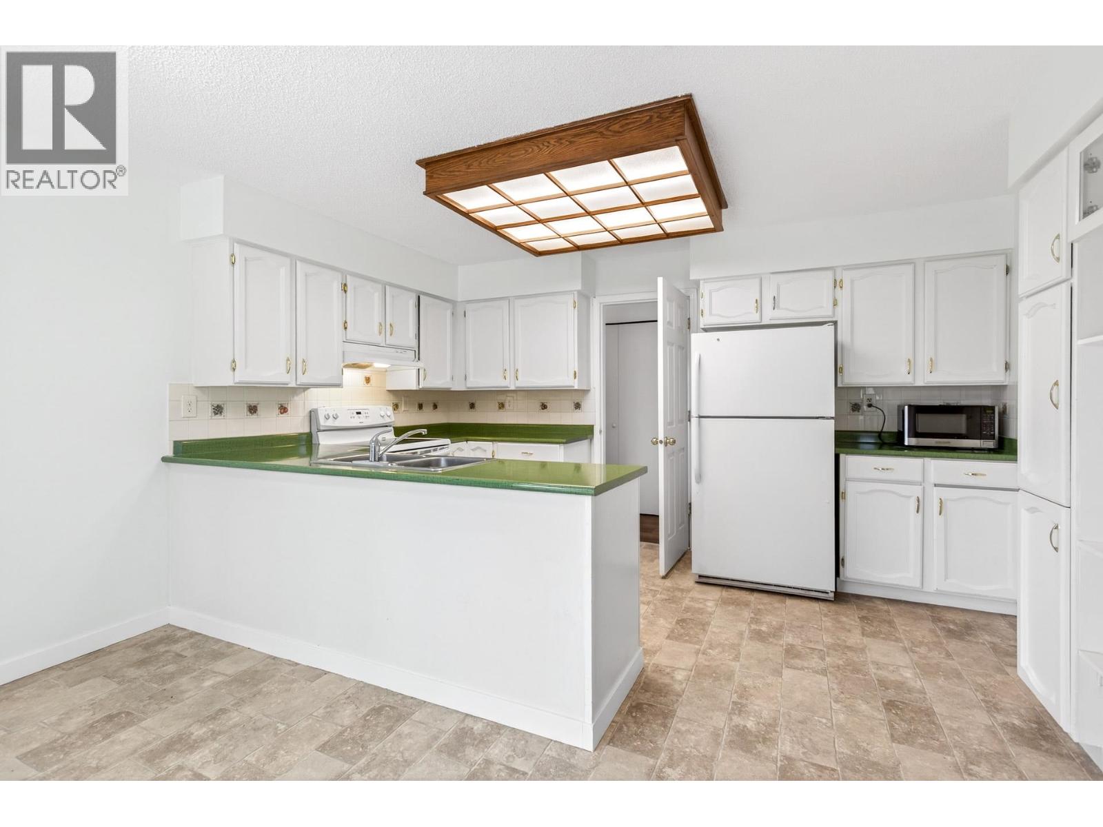 925 Merritt Street, Coquitlam, British Columbia  V3J 7K9 - Photo 11 - R3105069