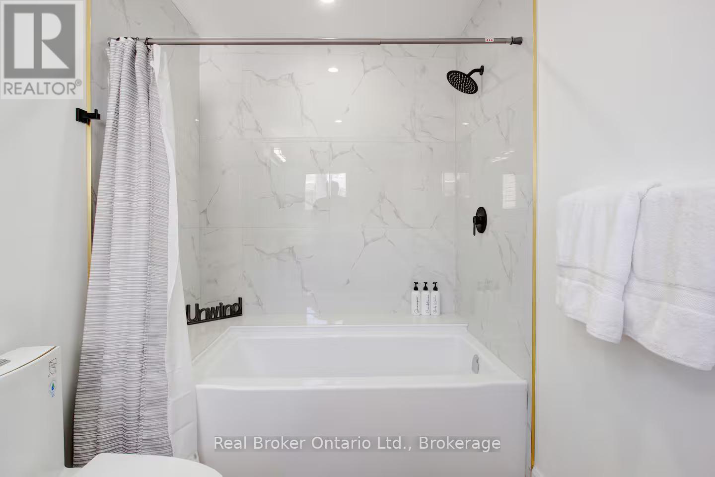 34 Church Street, Port Colborne, Ontario  L3K 2M4 - Photo 15 - X12940026