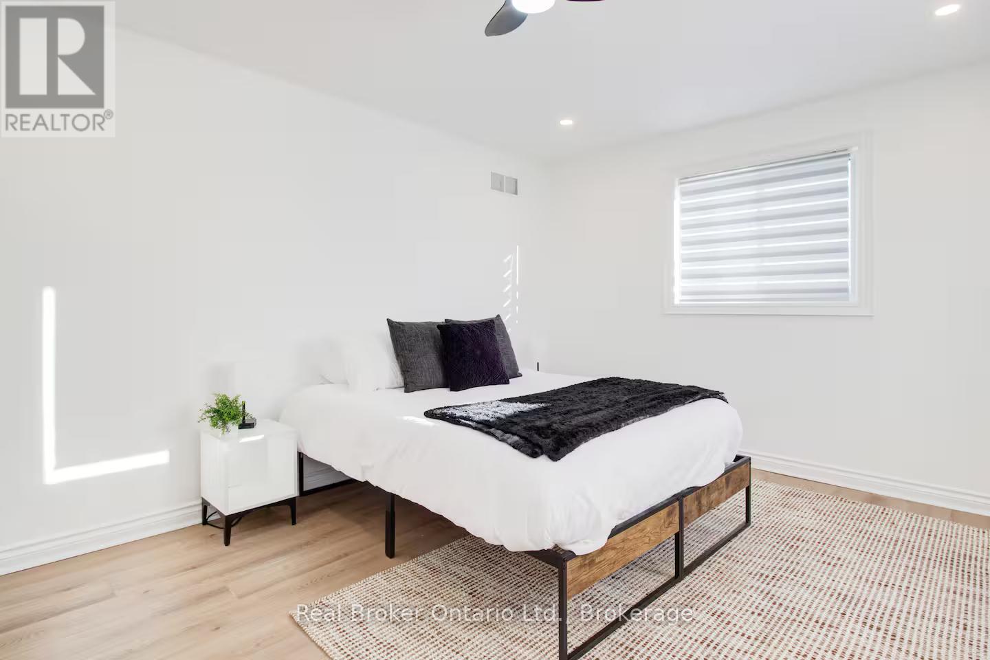 34 Church Street, Port Colborne, Ontario  L3K 2M4 - Photo 23 - X12940026