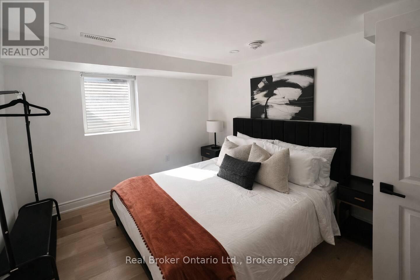 34 Church Street, Port Colborne, Ontario  L3K 2M4 - Photo 32 - X12940026