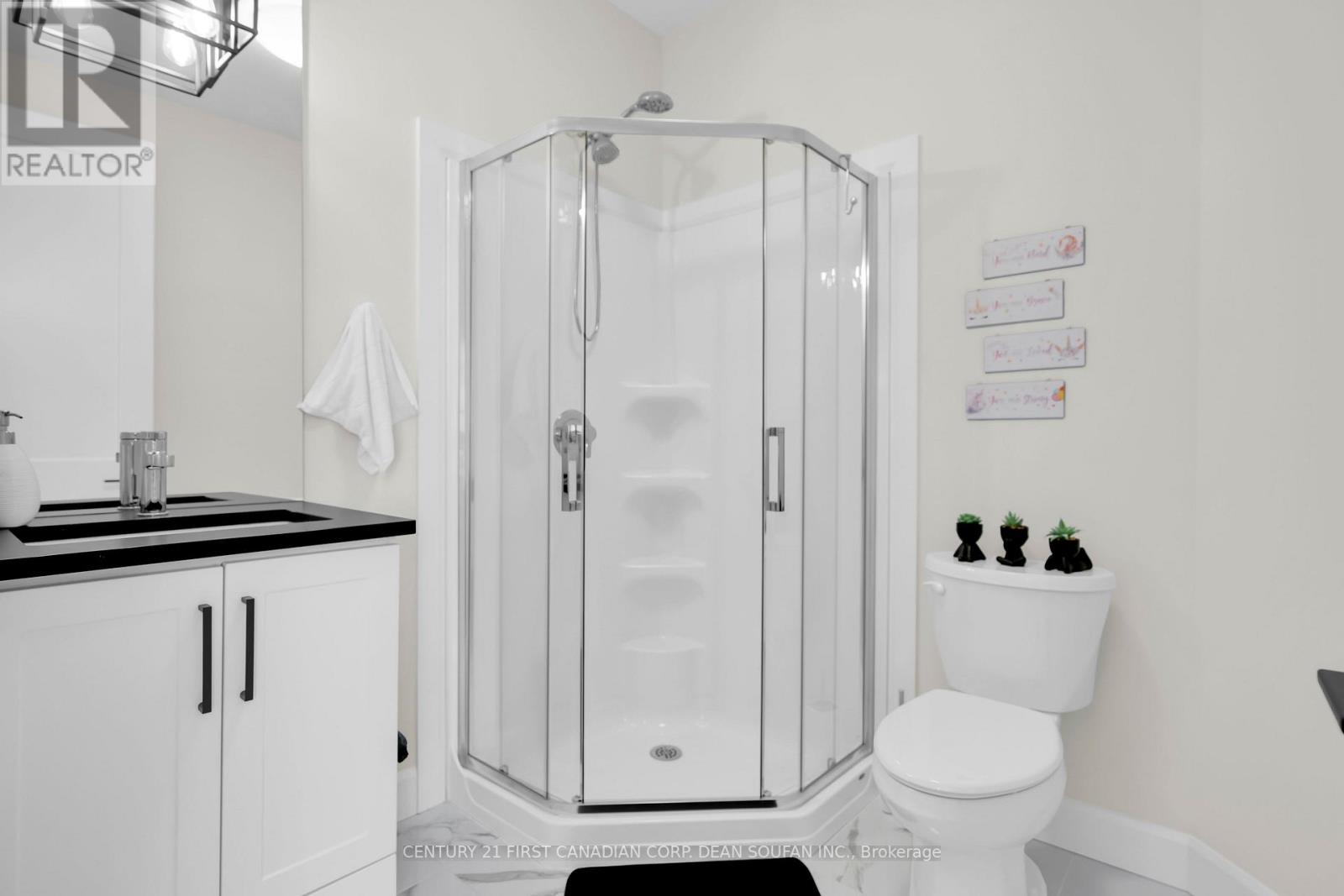 7251 Silver Creek Circle, London South (South V), Ontario  N6P 0G9 - Photo 34 - X12940034