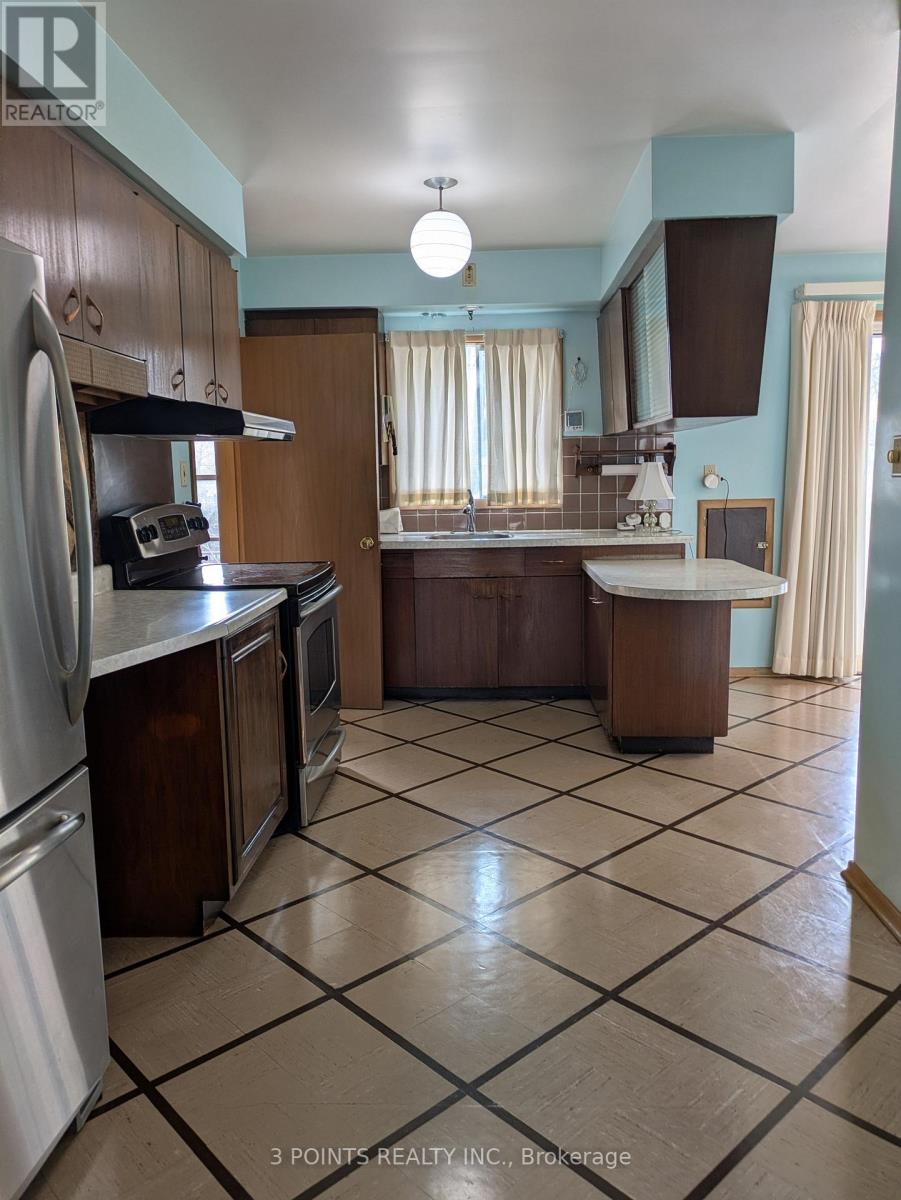 194 Peel Street S, St. Marys, Ontario  N4X 1B6 - Photo 12 - X12940152