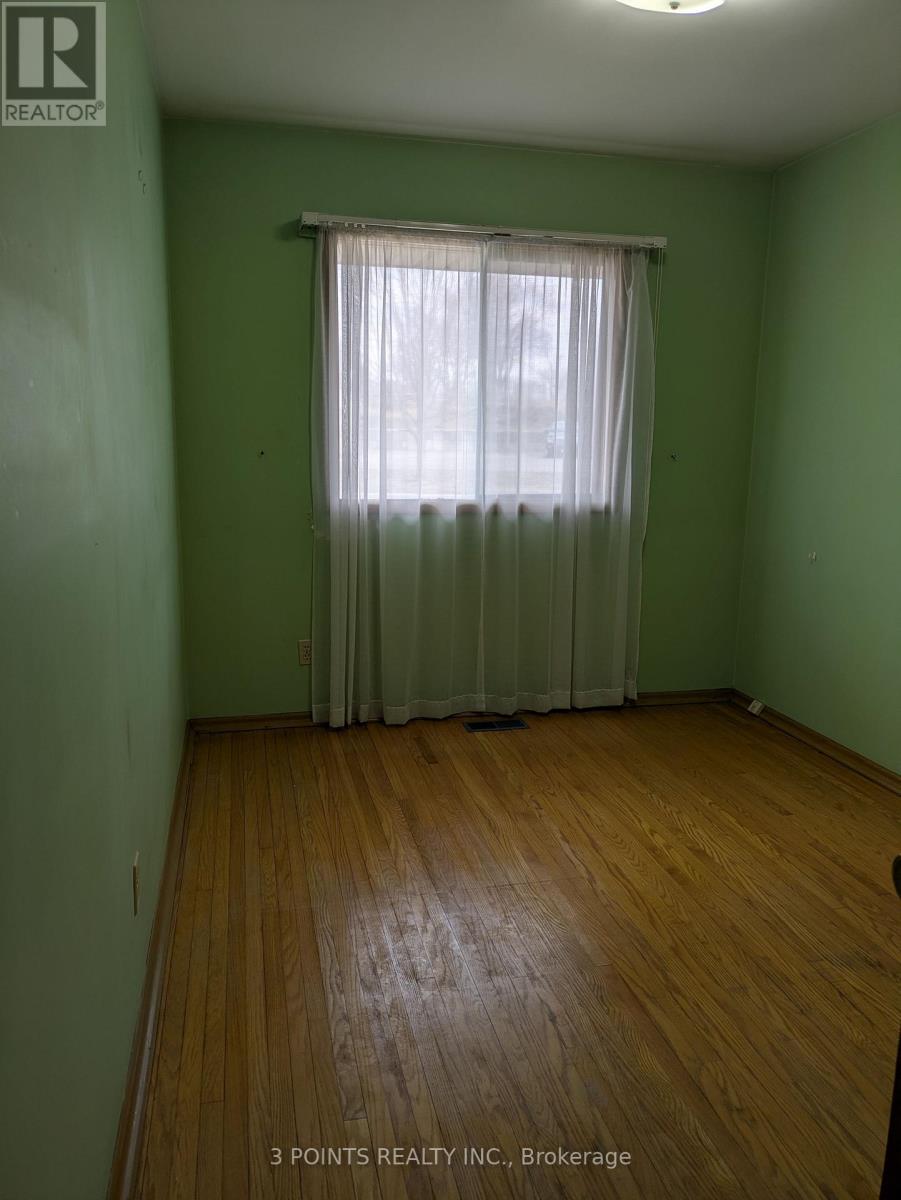 194 Peel Street S, St. Marys, Ontario  N4X 1B6 - Photo 17 - X12940152