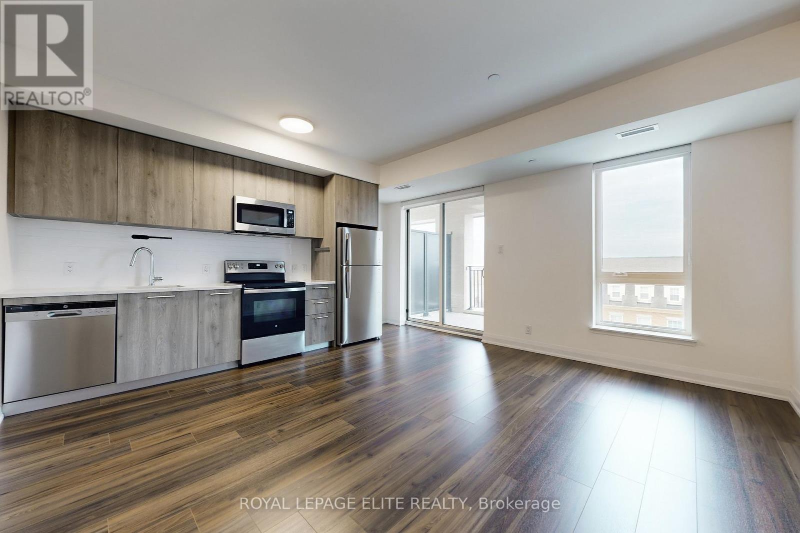 313 - 101 Cathedral High Street, Markham, Ontario  L6C 3L8 - Photo 12 - N12936620