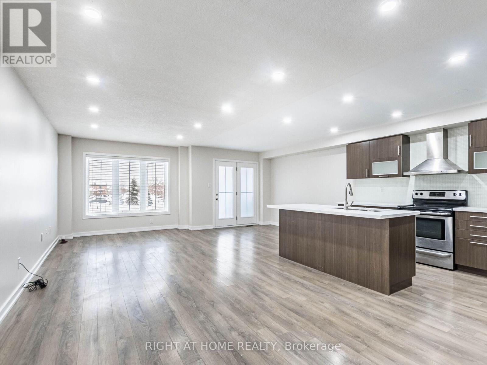 16 Edsel Road, Brampton, Ontario  L7A 4K6 - Photo 9 - W12938822