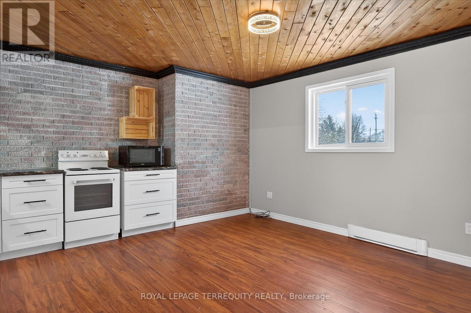 A - 12 Concession Street, Havelock-Belmont-Methuen, Ontario  K0L 1Z0 - Photo 4 - X12938872