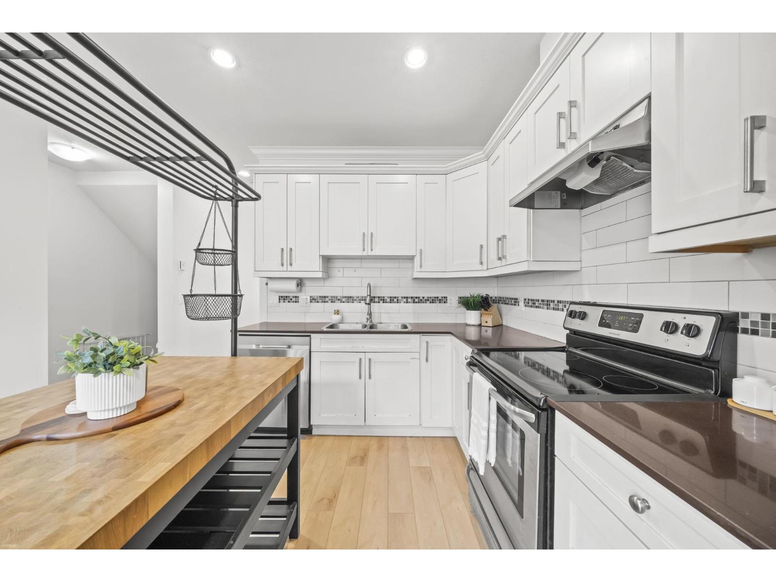 12 15399 Guildford Drive, Surrey, British Columbia  V3R 7C6 - Photo 13 - R3105312