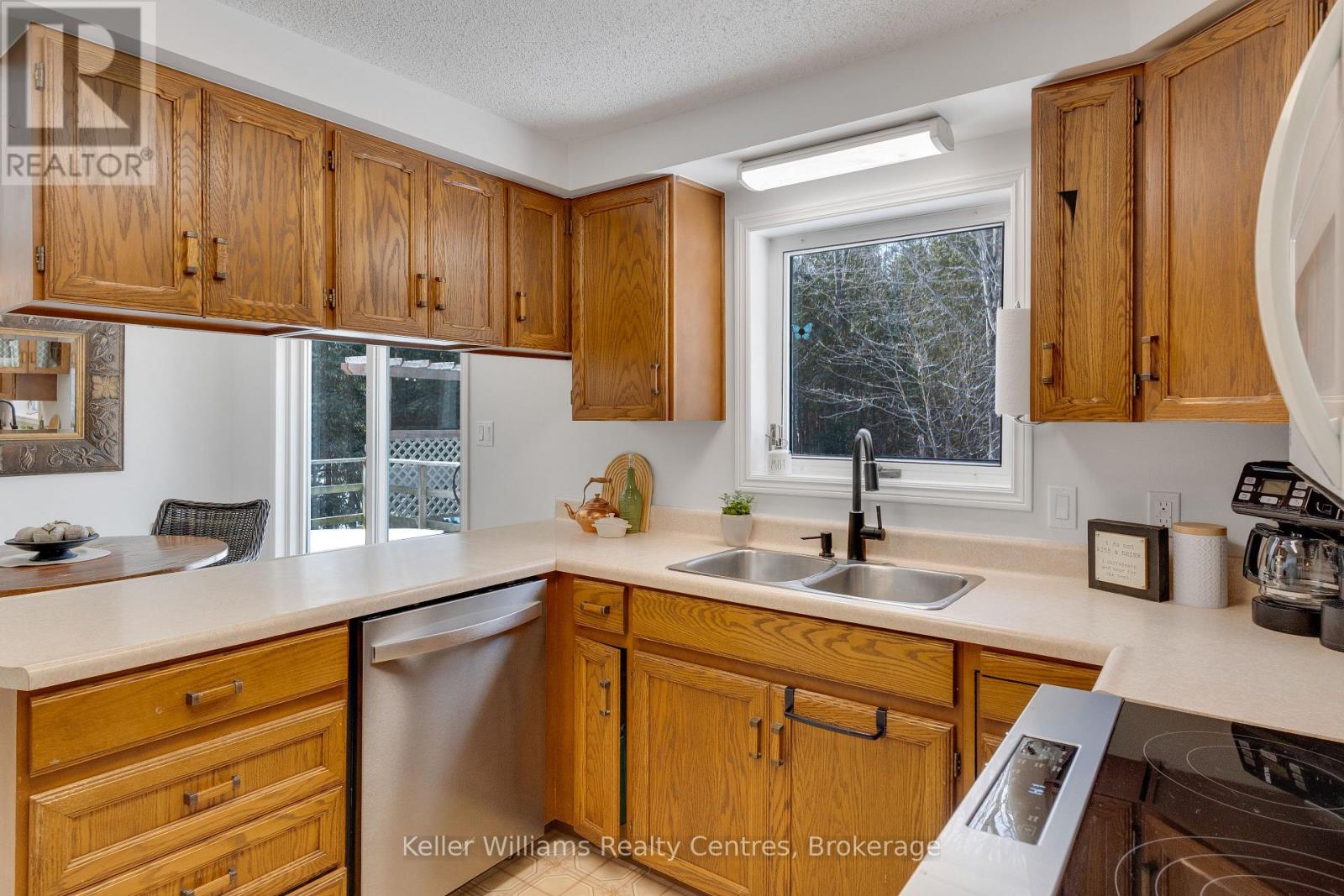 361063 Concession 16, Georgian Bluffs, Ontario  N0H 2T0 - Photo 11 - X12940032