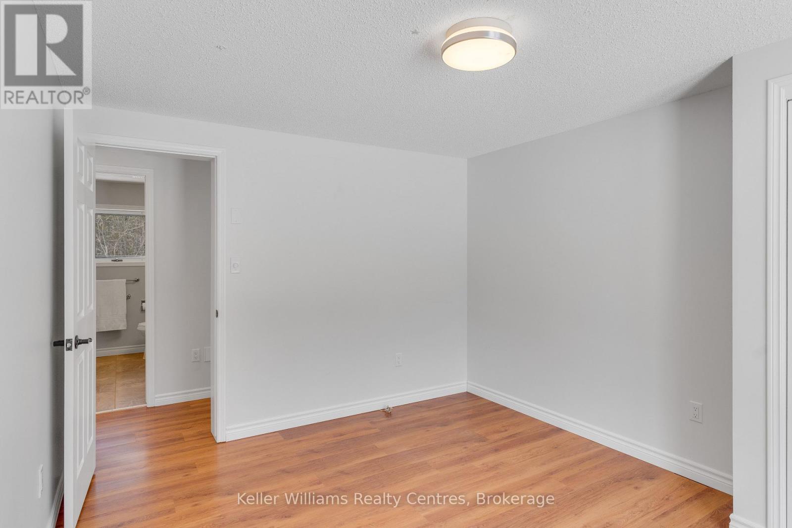 361063 Concession 16, Georgian Bluffs, Ontario  N0H 2T0 - Photo 22 - X12940032