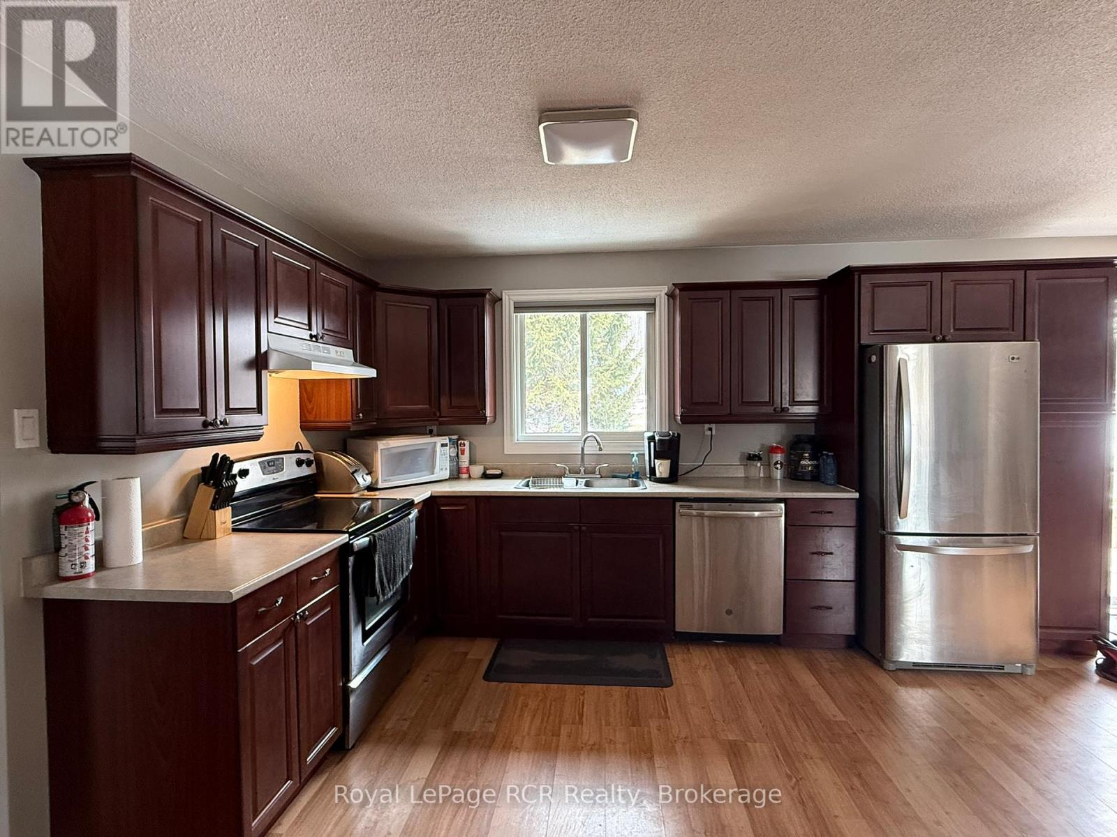 573433 Boot Jack Ranch Road, West Grey, Ontario N0C 1K0 - Photo 10 - X12940142