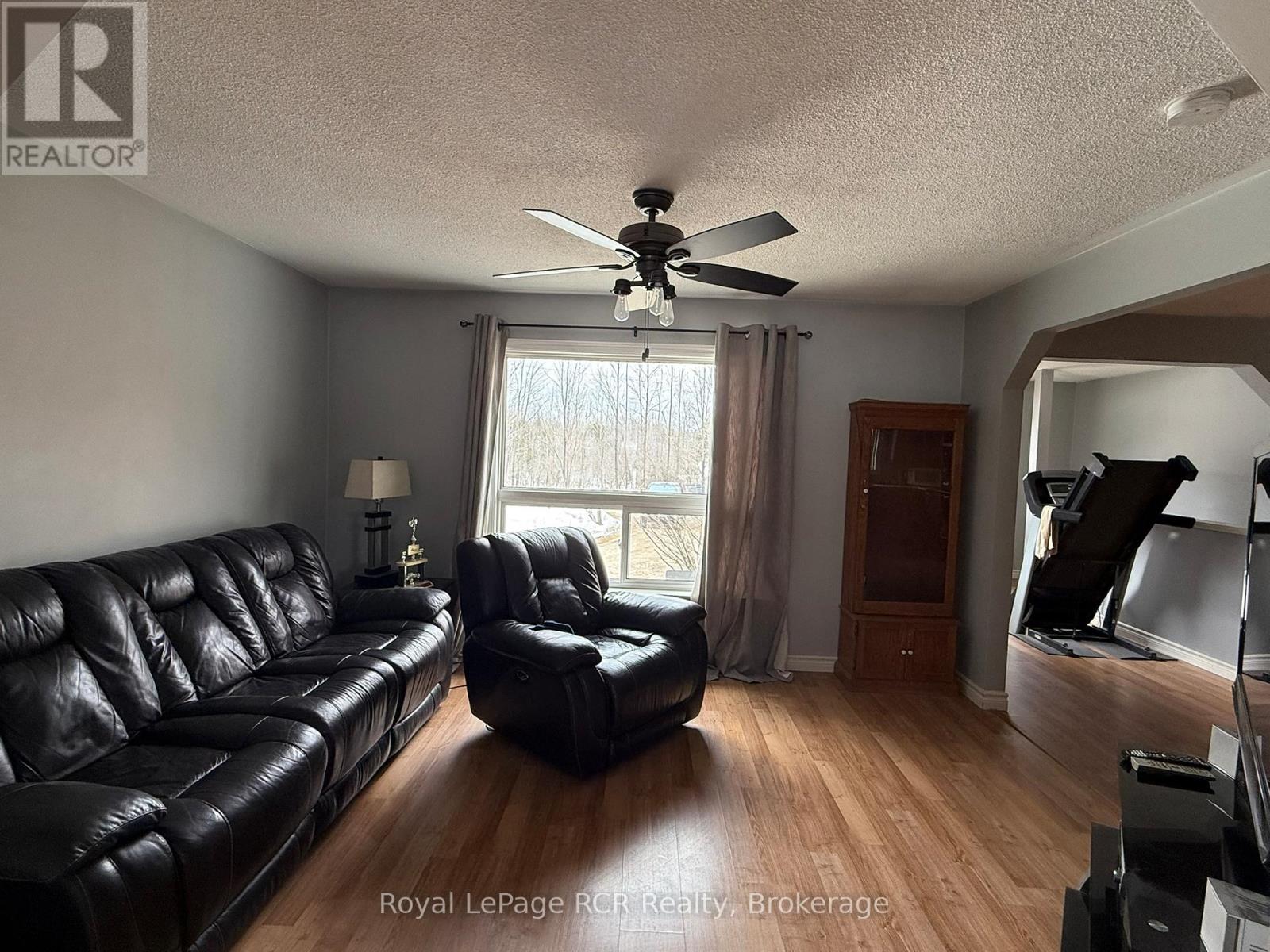 573433 Boot Jack Ranch Road, West Grey, Ontario N0C 1K0 - Photo 7 - X12940142