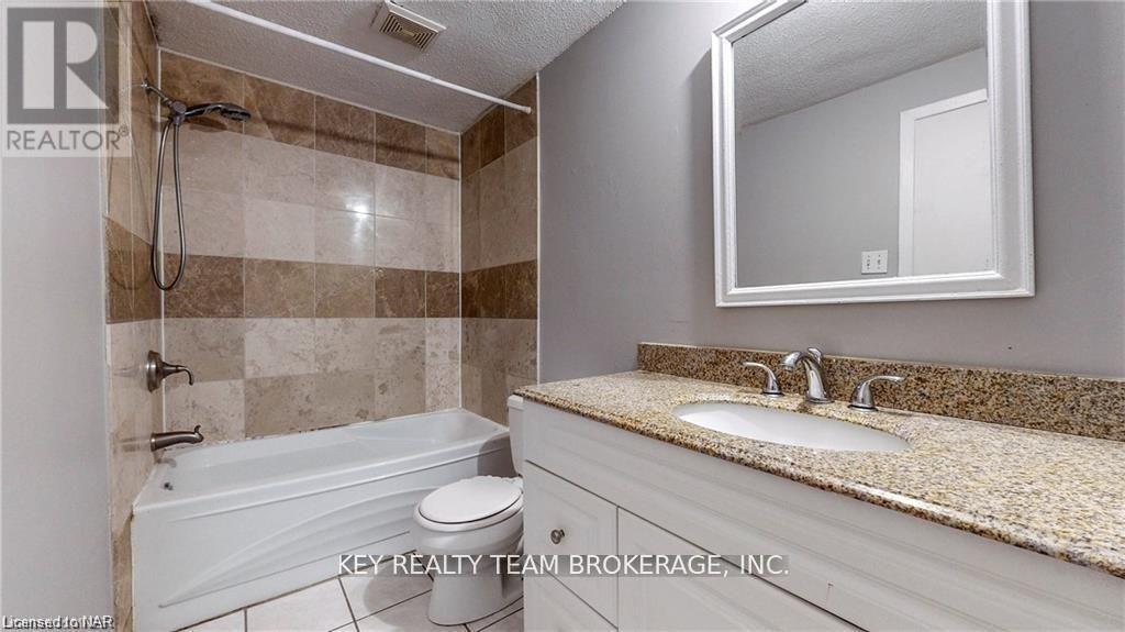 10 Hill Park Lane, St. Catharines, Ontario  L2N 1C6 - Photo 10 - X12940038