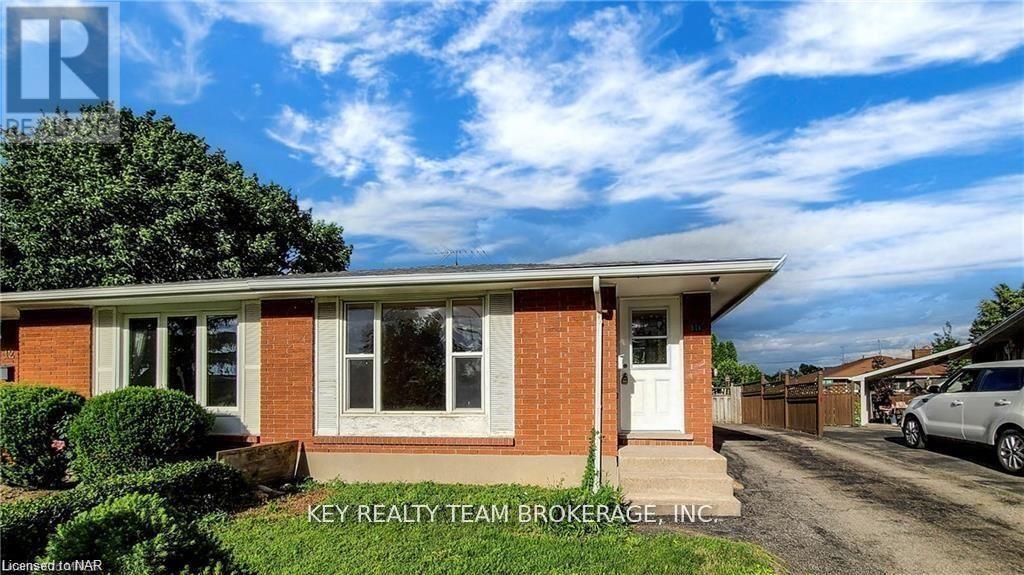 10 Hill Park Lane, St. Catharines, Ontario  L2N 1C6 - Photo 2 - X12940038