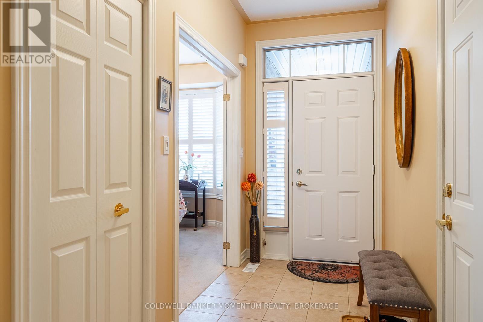 7 Willowlanding Court, Welland, Ontario  L3C 7L7 - Photo 5 - X12940046