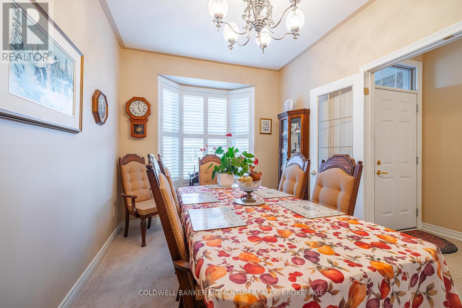 7 Willowlanding Court, Welland, Ontario  L3C 7L7 - Photo 8 - X12940046