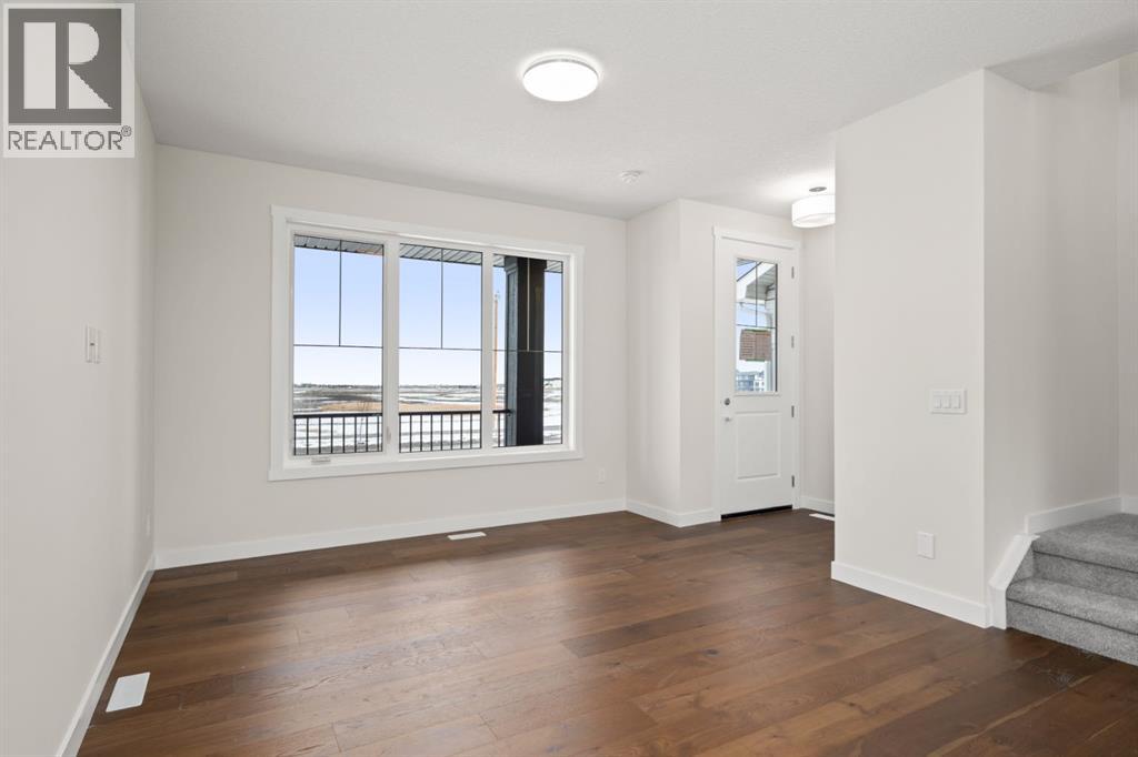 98 Sora Gardens SE, Calgary, Alberta  T3S 0V3 - Photo 3 - A2288009