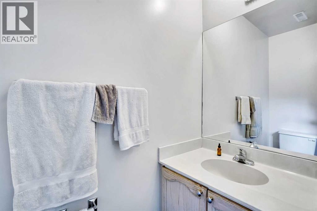 219 Coachway Lane SW, Calgary, Alberta  T3H 1A4 - Photo 41 - A2293775