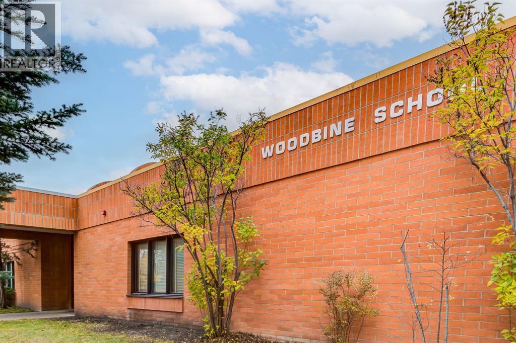 3 Woodglen Crescent Sw, Calgary, Alberta T2W 4L1 - Photo 30 - A2296395