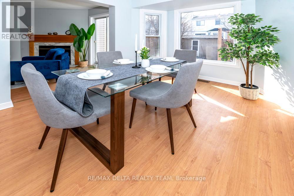 137 Bridlewood Drive S, Ottawa, Ontario  K2M 2G6 - Photo 10 - X12939968