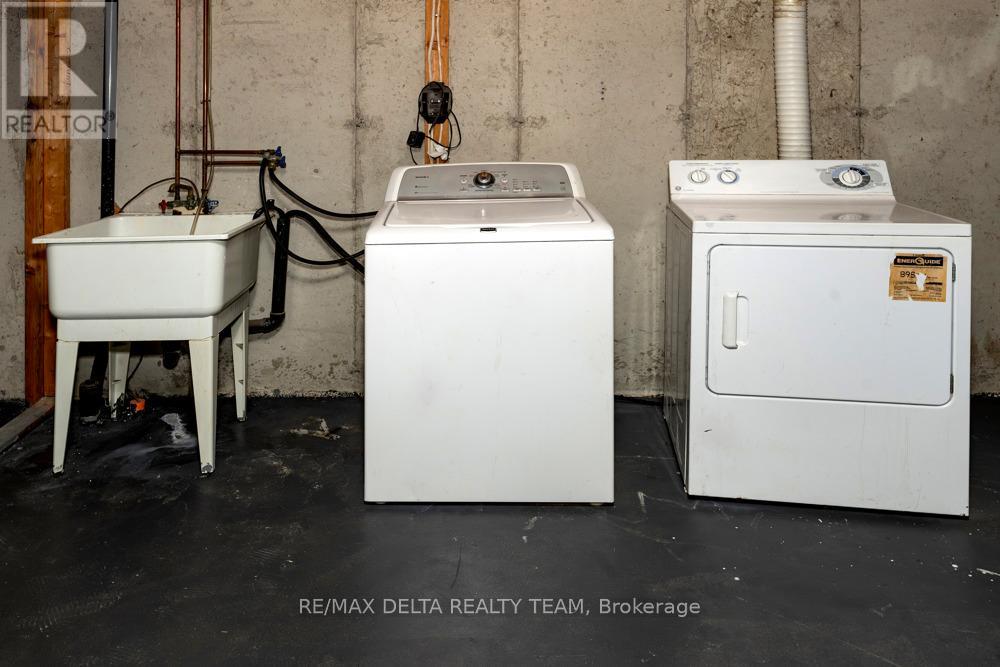 137 Bridlewood Drive S, Ottawa, Ontario  K2M 2G6 - Photo 24 - X12939968