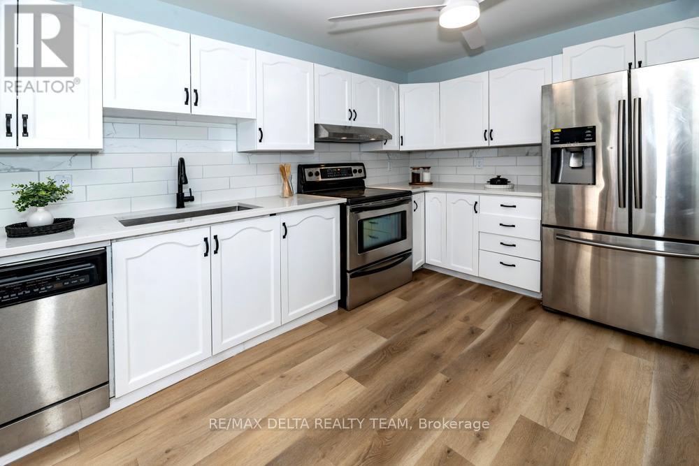 137 Bridlewood Drive S, Ottawa, Ontario  K2M 2G6 - Photo 7 - X12939968