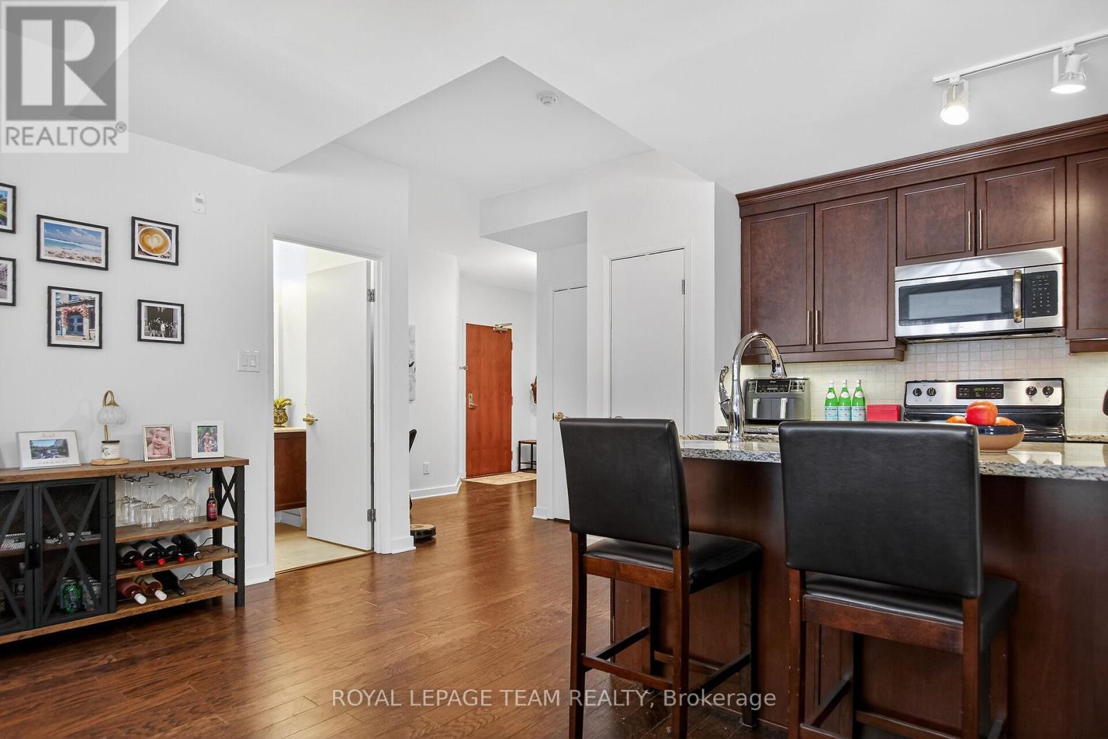 204 - 310 Centrum Boulevard, Ottawa, Ontario  K1E 0A3 - Photo 12 - X12940042