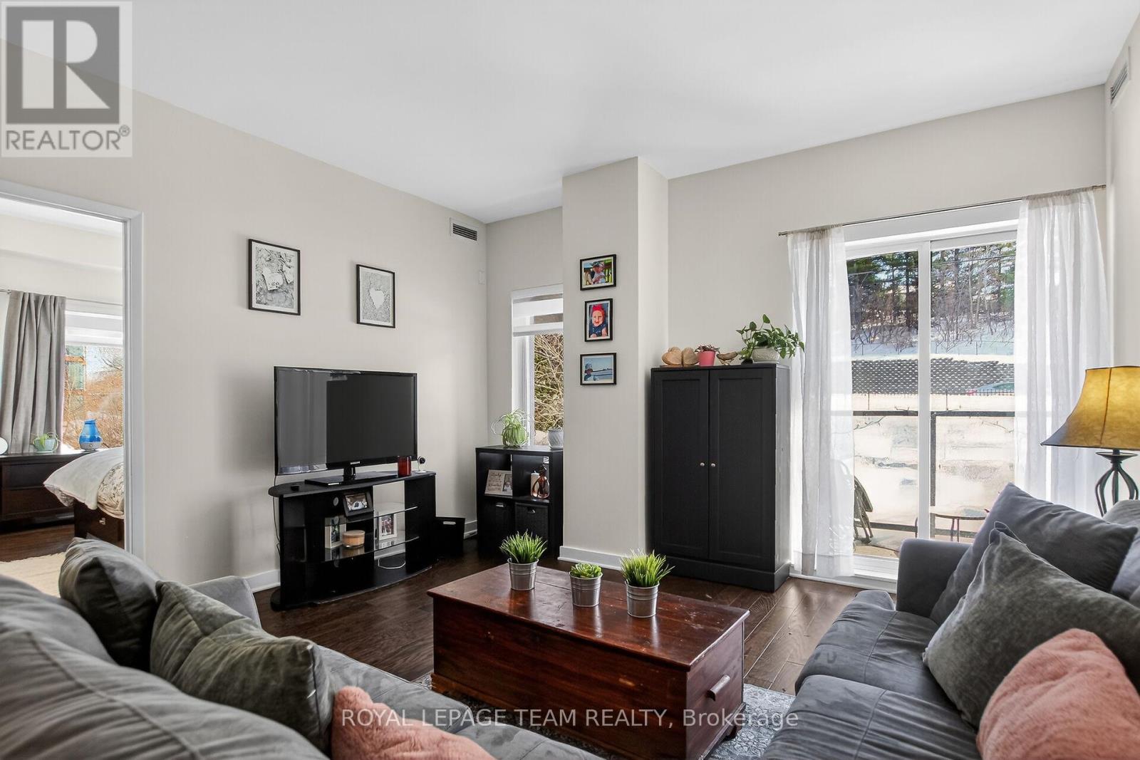 204 - 310 Centrum Boulevard, Ottawa, Ontario  K1E 0A3 - Photo 15 - X12940042