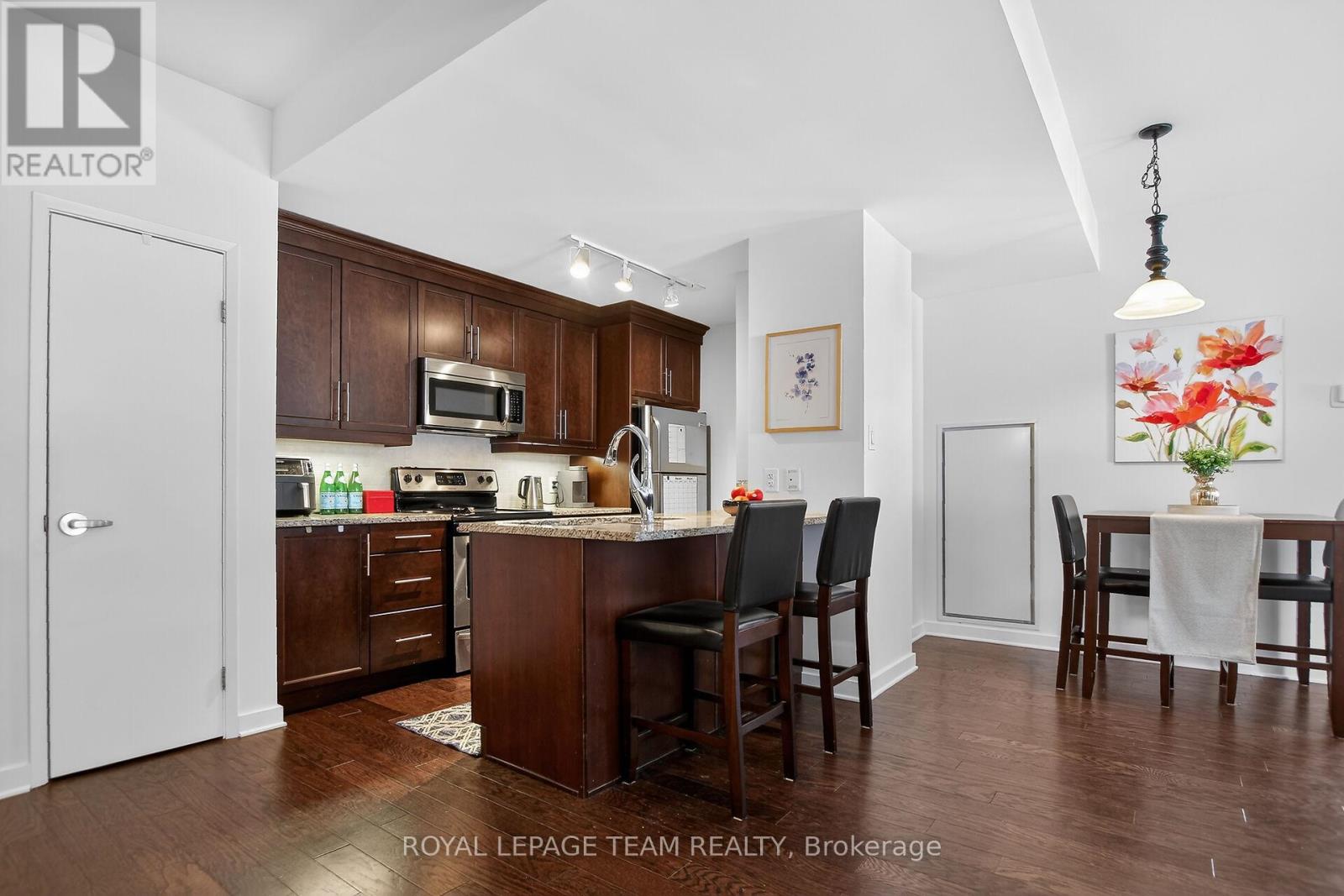 204 - 310 Centrum Boulevard, Ottawa, Ontario  K1E 0A3 - Photo 7 - X12940042