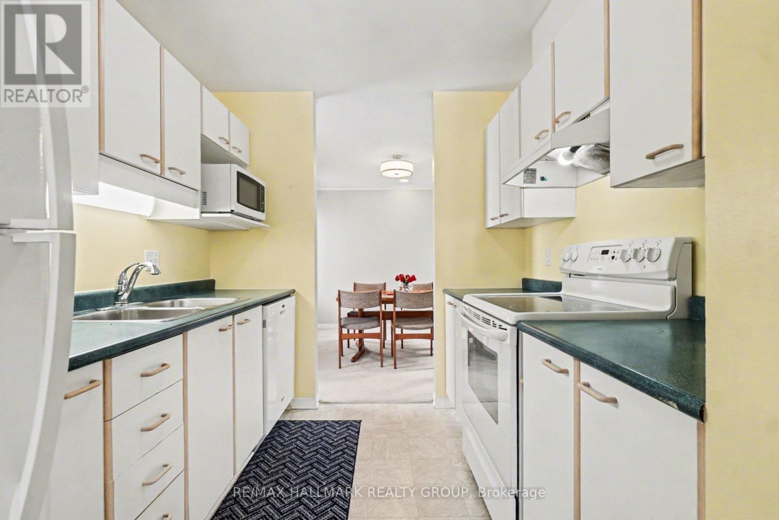 1195 Whiterock Street, Ottawa, Ontario  K1J 1B2 - Photo 6 - X12940052