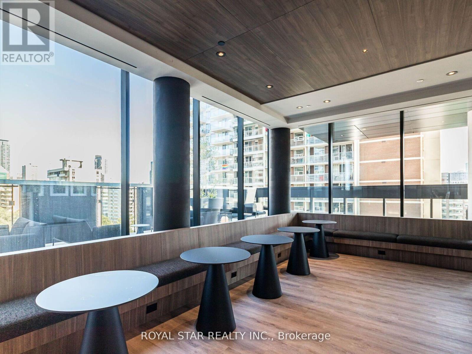 1305 - 55 Charles Street E, Toronto, Ontario  M4Y 0J1 - Photo 18 - C12939912