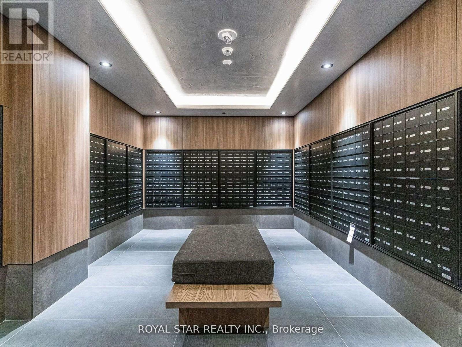 1305 - 55 Charles Street E, Toronto, Ontario  M4Y 0J1 - Photo 7 - C12939912