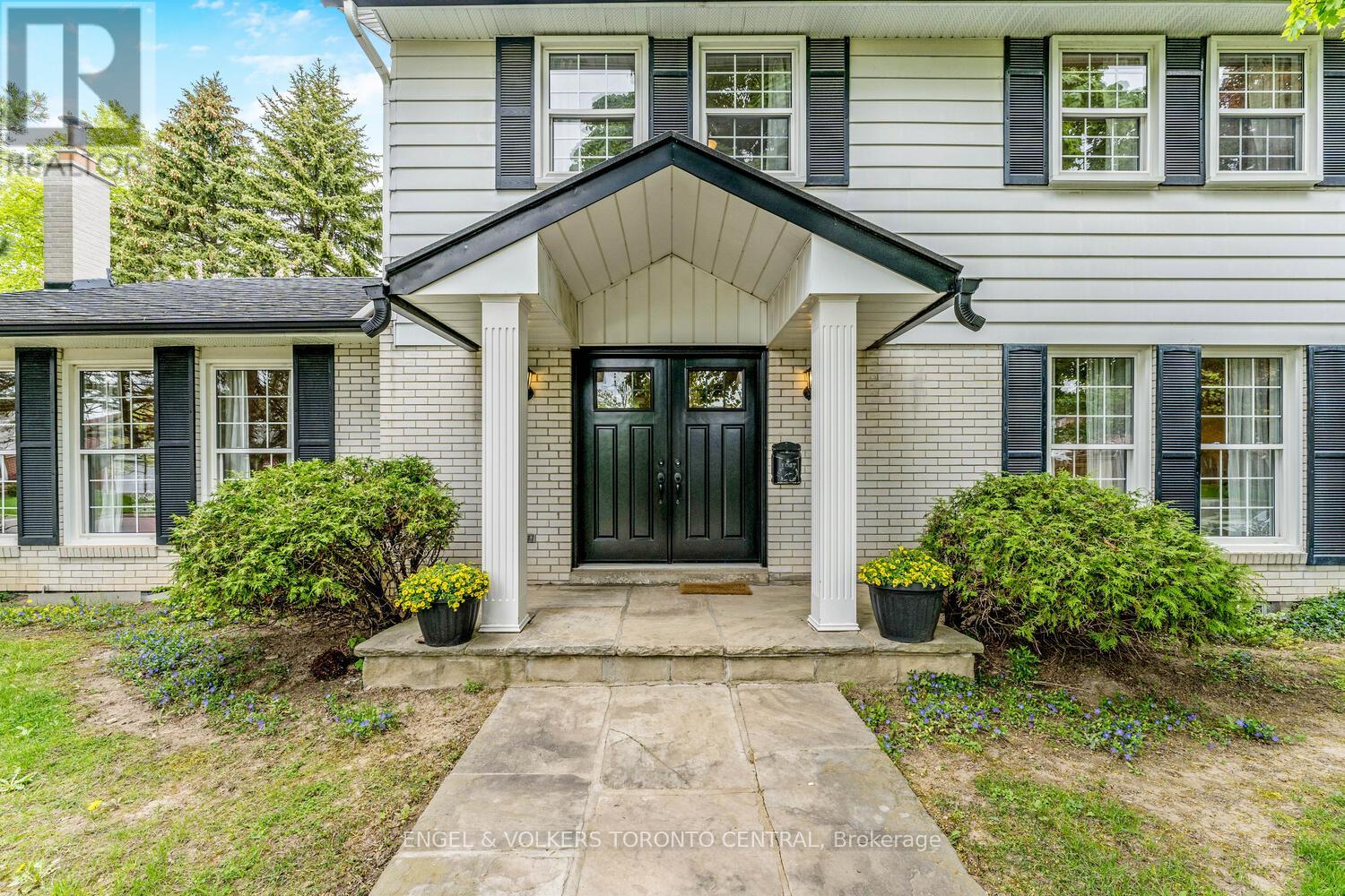 33 Avonwick Gate, Toronto, Ontario  M2A 2M7 - Photo 3 - C12939914