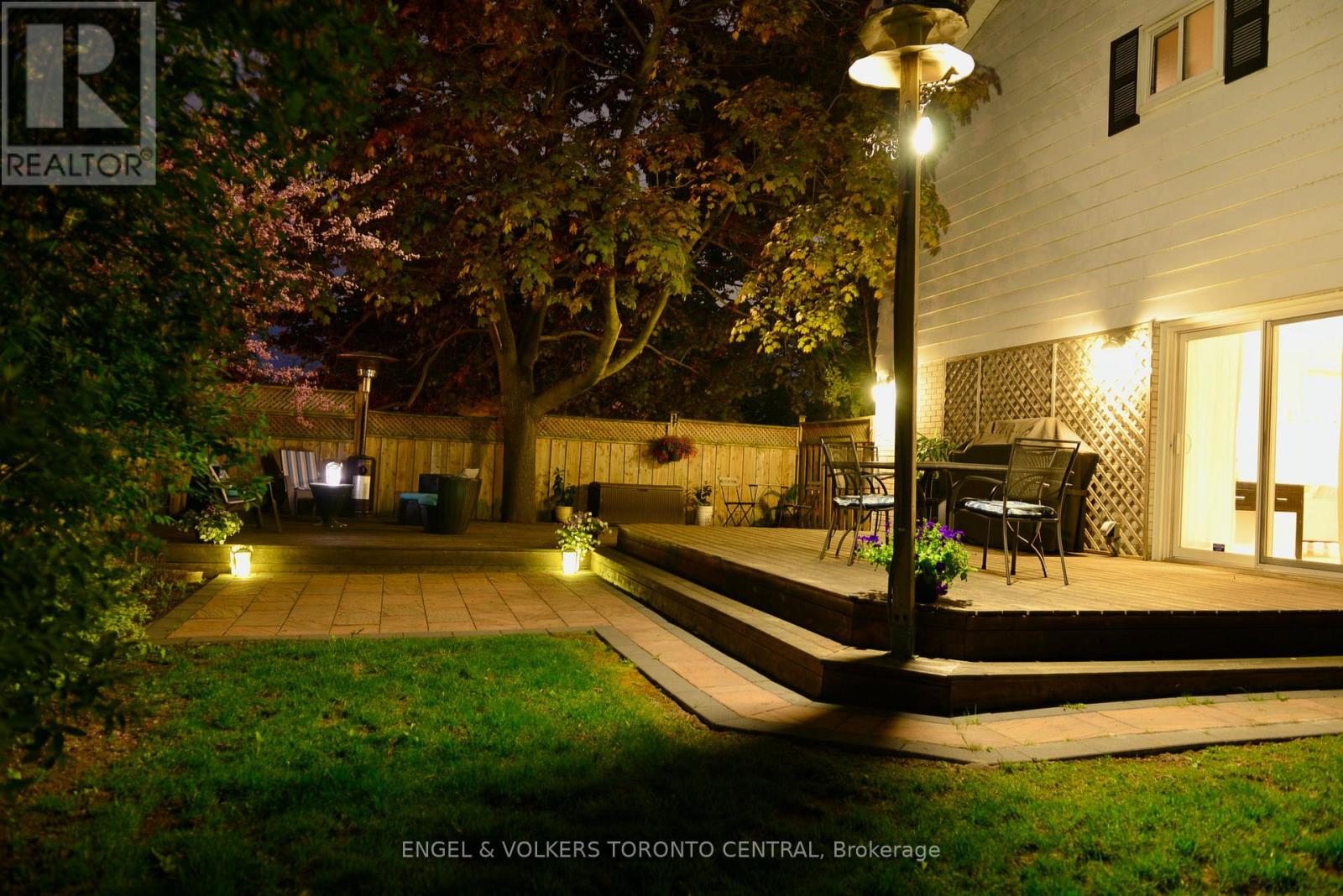 33 Avonwick Gate, Toronto, Ontario  M2A 2M7 - Photo 38 - C12939914