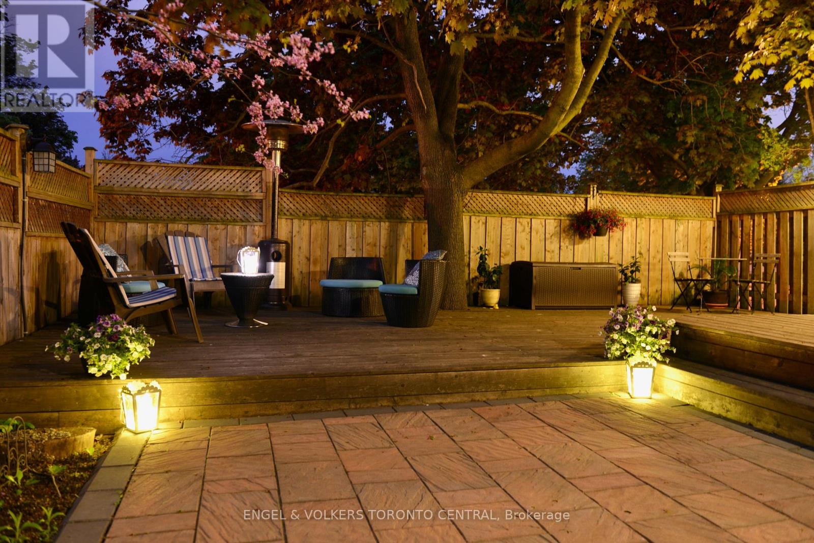 33 Avonwick Gate, Toronto, Ontario  M2A 2M7 - Photo 40 - C12939914