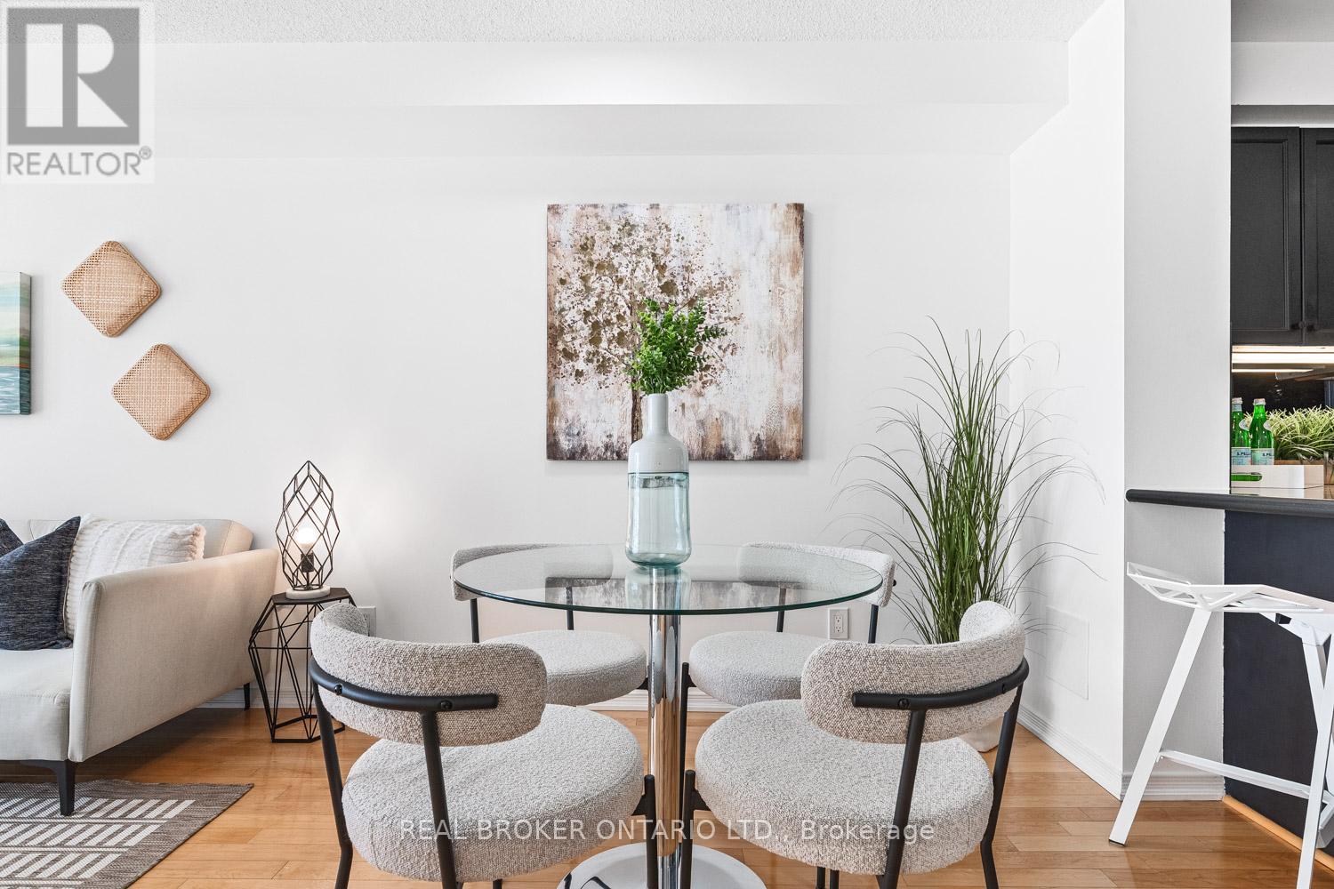 204 - 308 Palmerston Avenue, Toronto, Ontario  M6J 3X9 - Photo 10 - C12939920