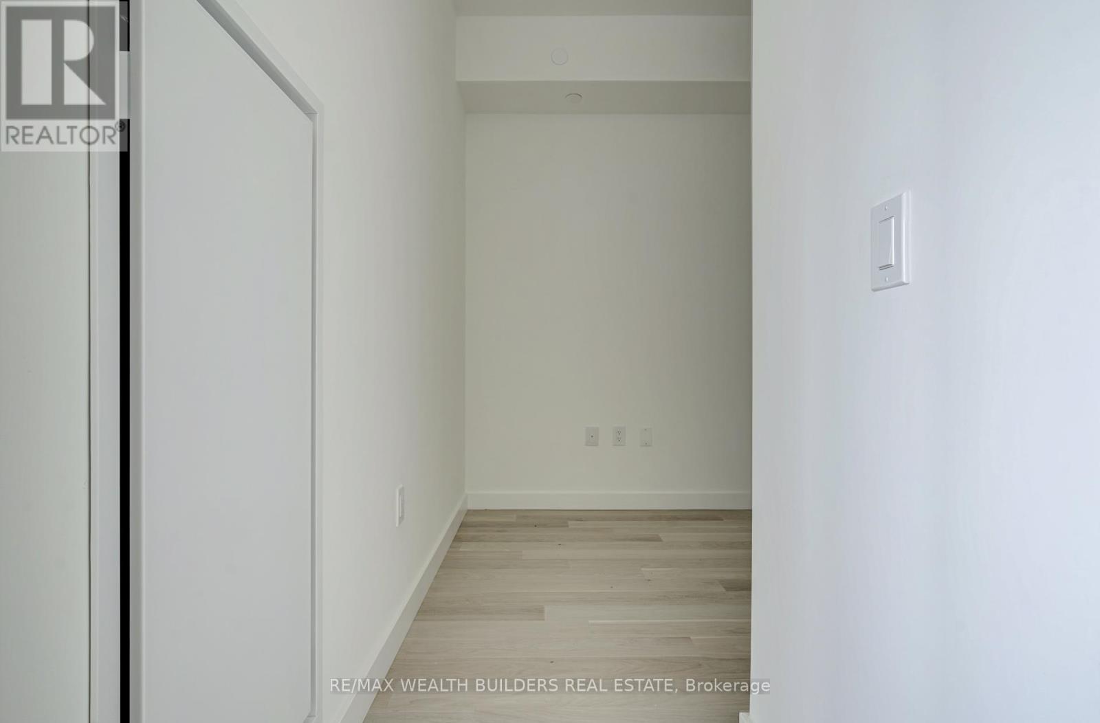 2406 - 2a Church Street, Toronto, Ontario  M5E 0E1 - Photo 14 - C12939928