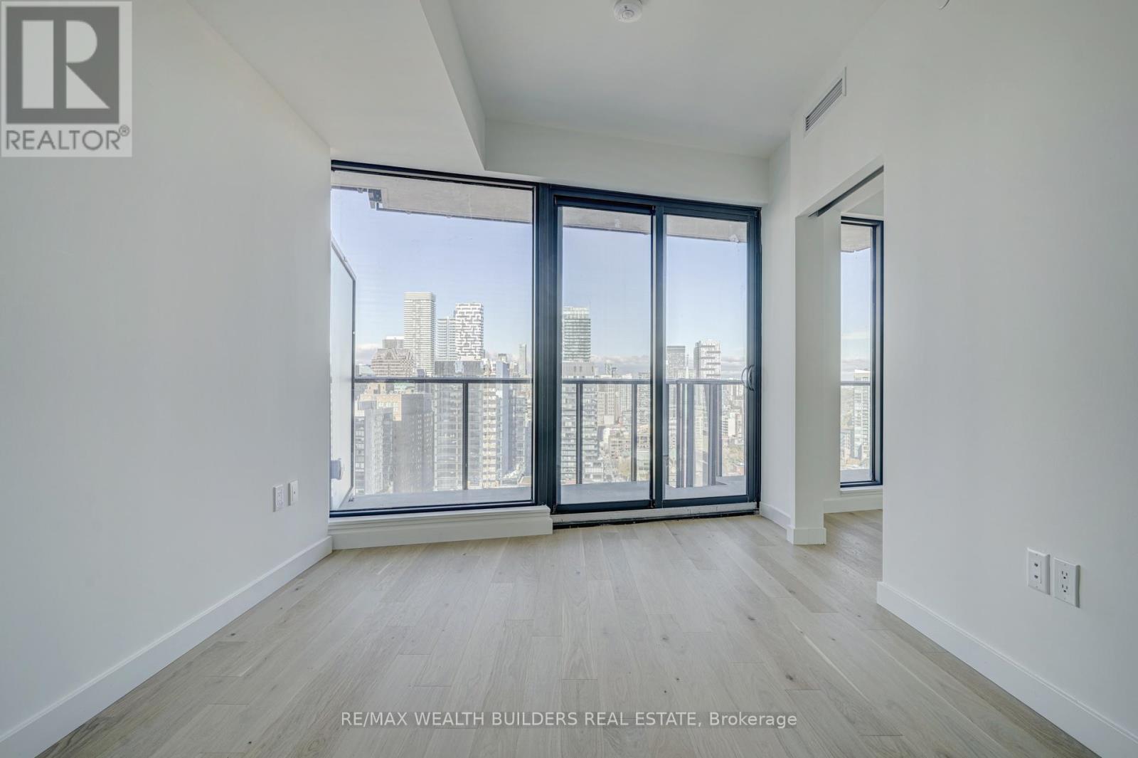 2406 - 2a Church Street, Toronto, Ontario  M5E 0E1 - Photo 2 - C12939928