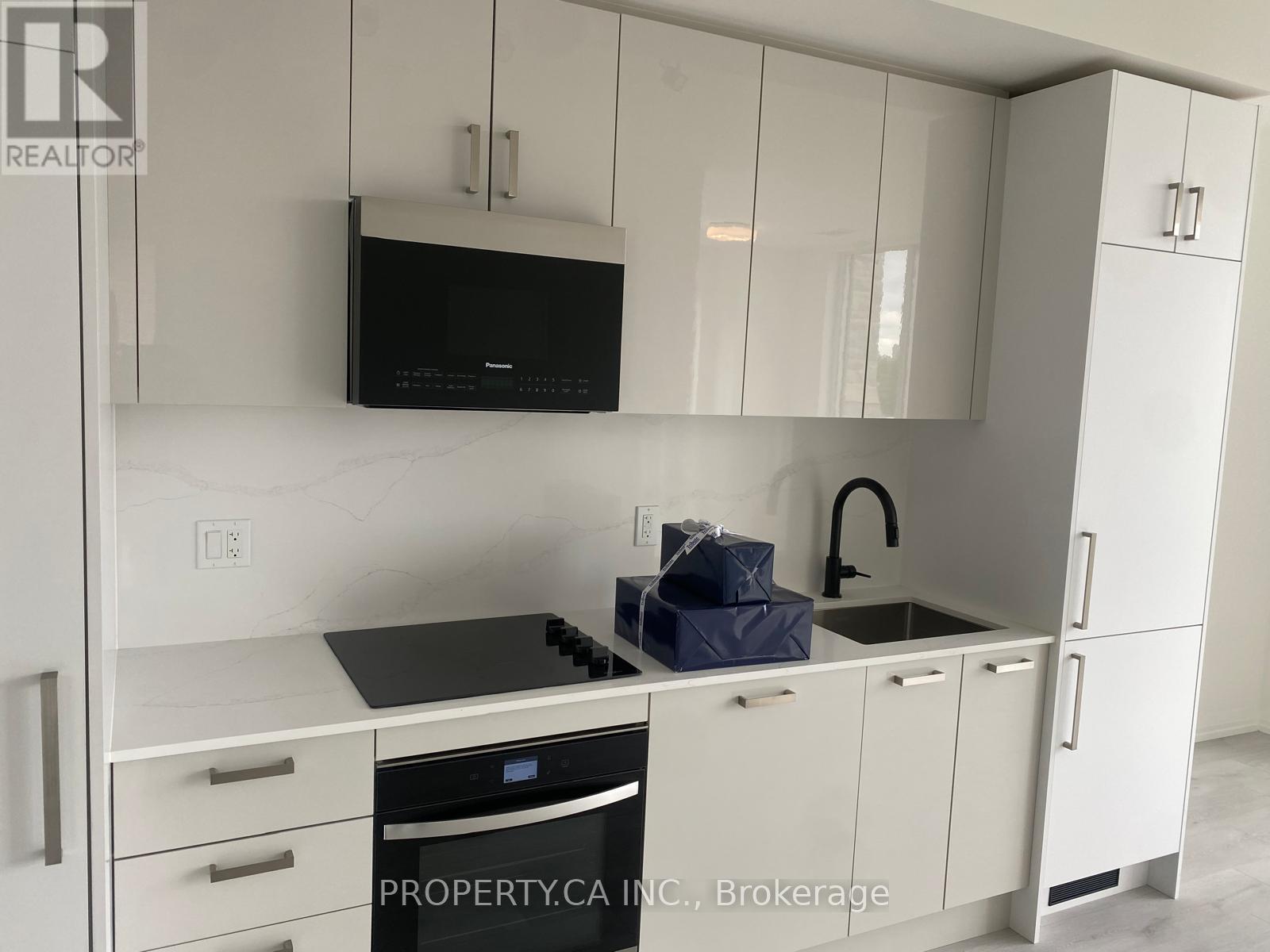 413 - 292 Dundas Street W, Toronto, Ontario  M5T 1G2 - Photo 2 - C12939940