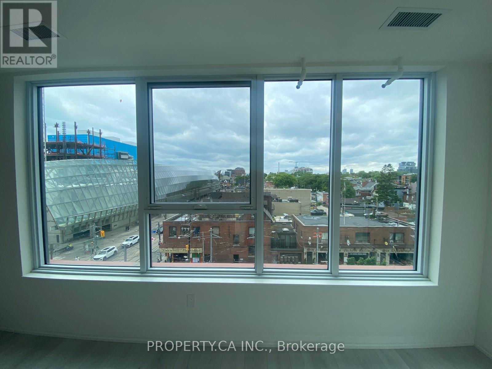 413 - 292 Dundas Street W, Toronto, Ontario  M5T 1G2 - Photo 4 - C12939940