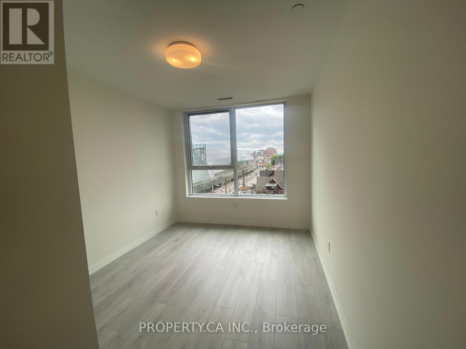 413 - 292 Dundas Street W, Toronto, Ontario  M5T 1G2 - Photo 6 - C12939940