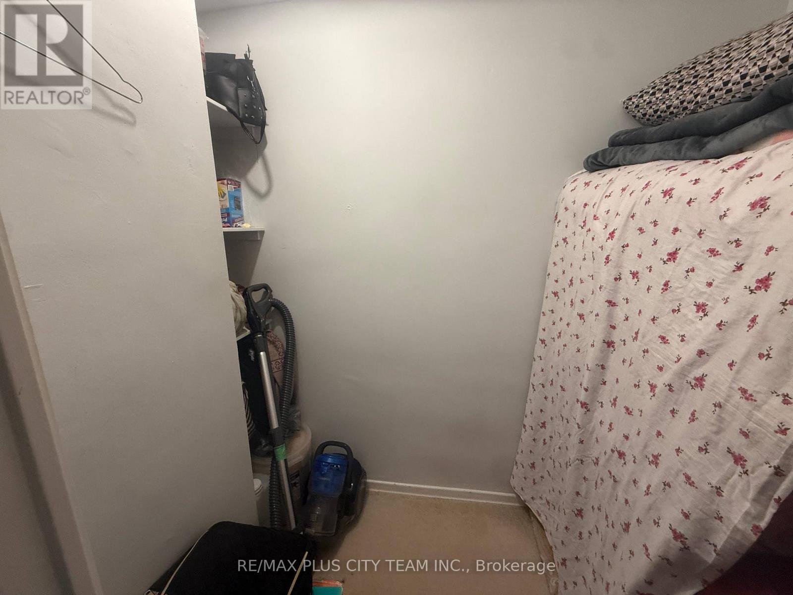 909 - 10 Edgecliff Golfway, Toronto, Ontario  M3C 3A3 - Photo 14 - C12939958