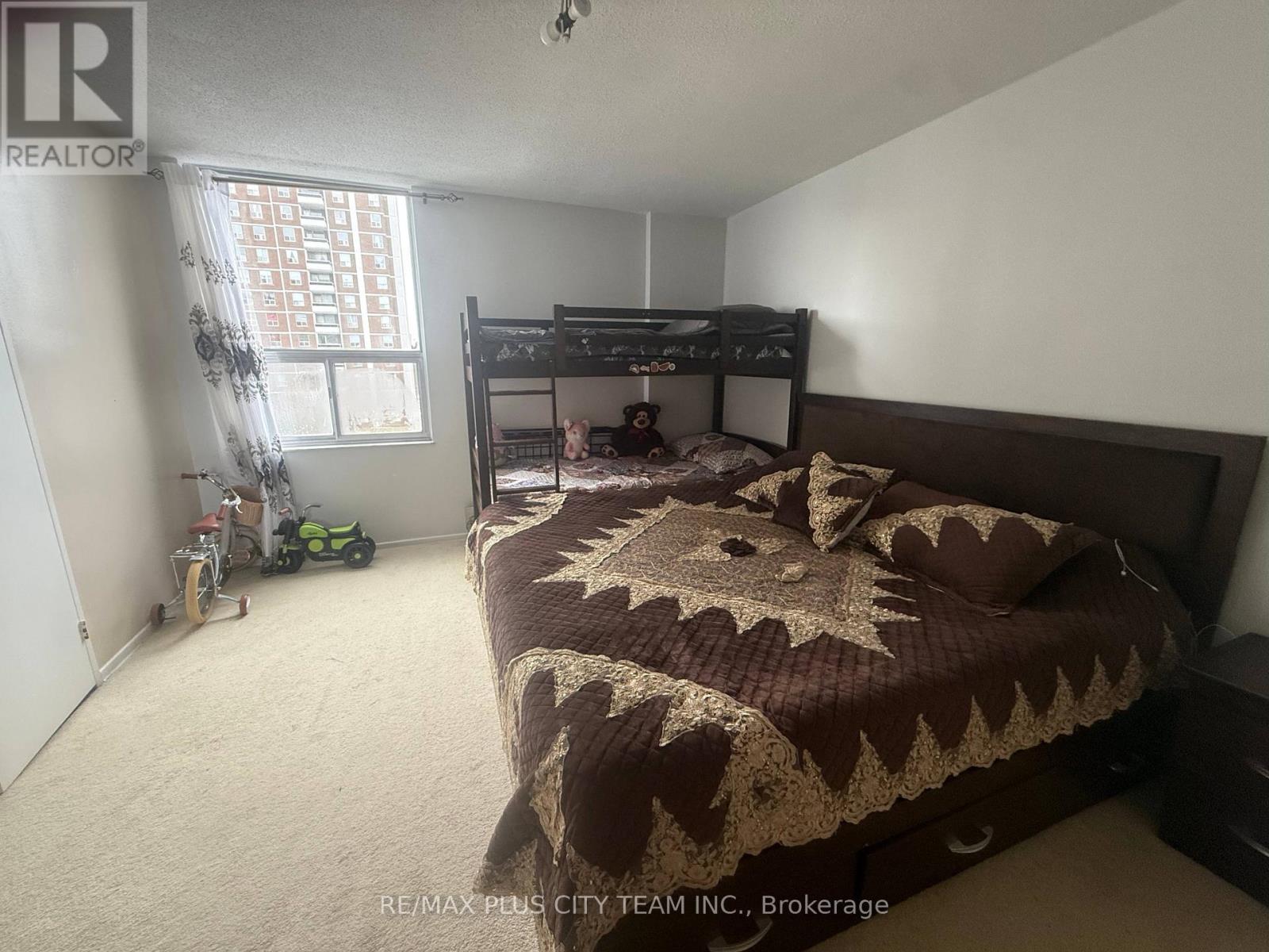 909 - 10 Edgecliff Golfway, Toronto, Ontario  M3C 3A3 - Photo 16 - C12939958