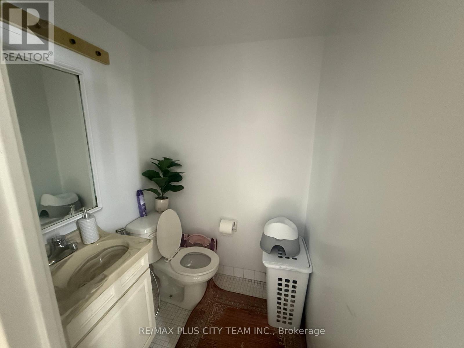 909 - 10 Edgecliff Golfway, Toronto, Ontario  M3C 3A3 - Photo 18 - C12939958